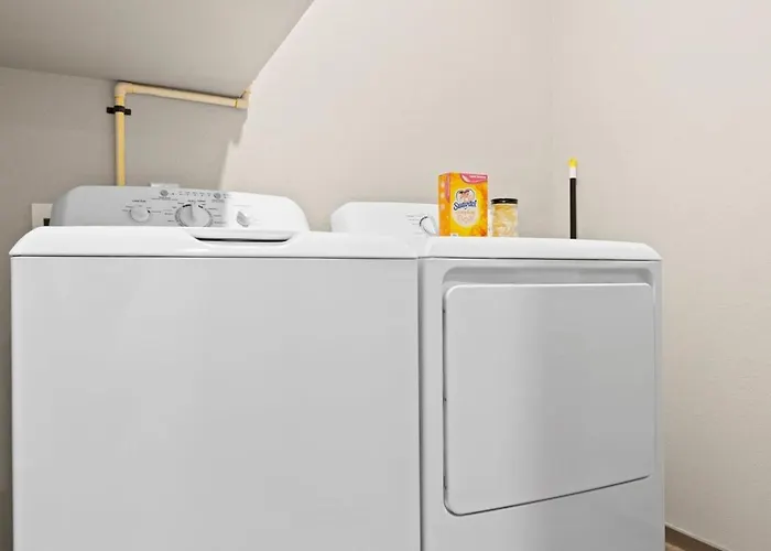 Stunning Westgate Cozysuites By Stadium With Pool 10 Glendale