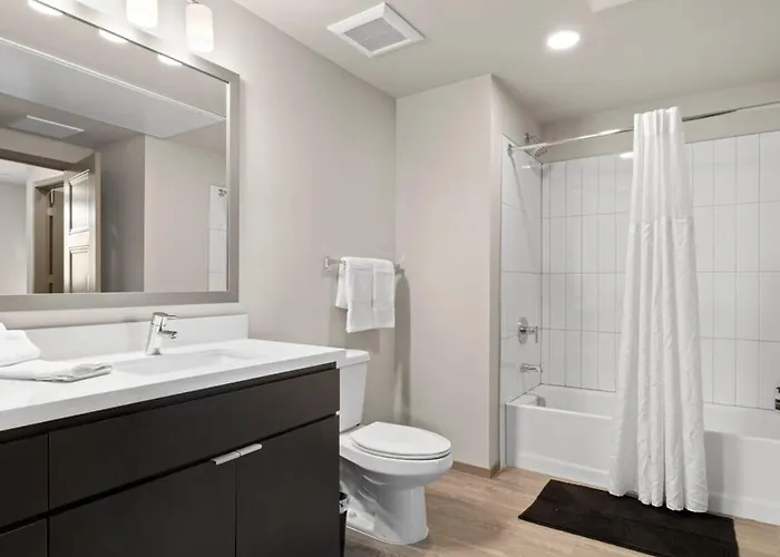Stunning Westgate Cozysuites By Stadium With Pool 10 * Glendale
