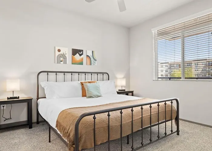 Apartment Stunning Westgate Cozysuites By Stadium With Pool 10 Glendale